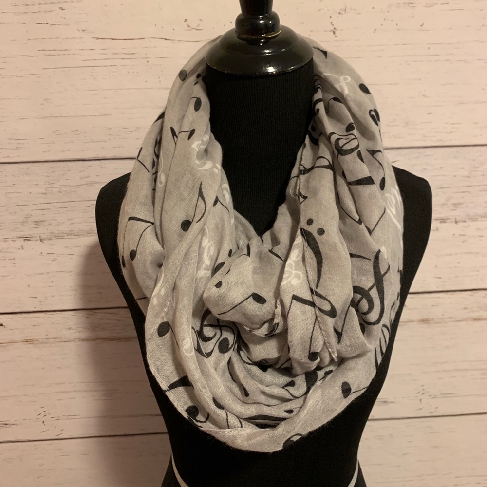 Music themed infinity scarf